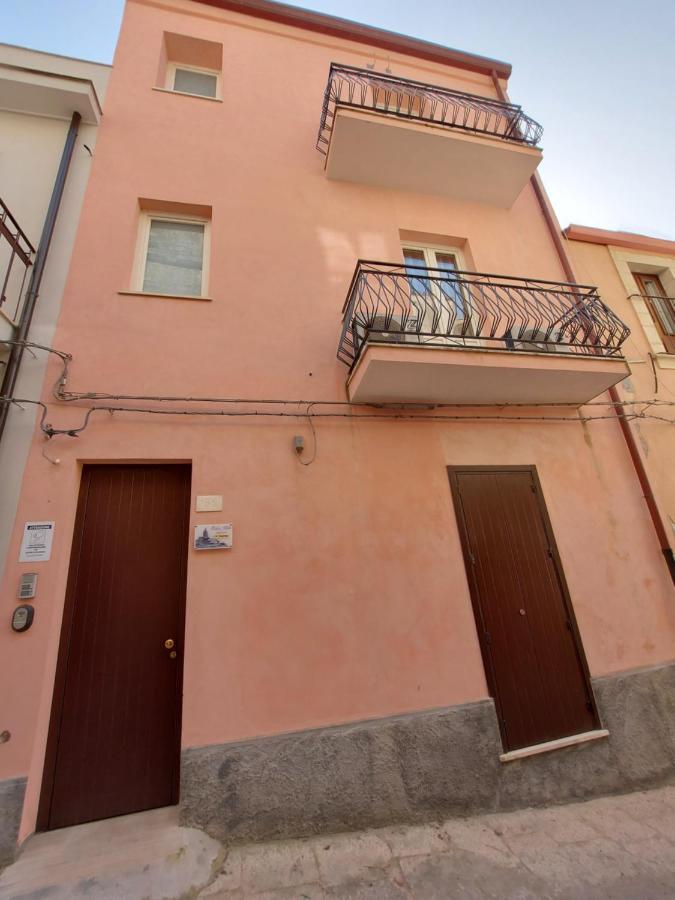 Oikos - Ragusa Ibla Bagian luar foto